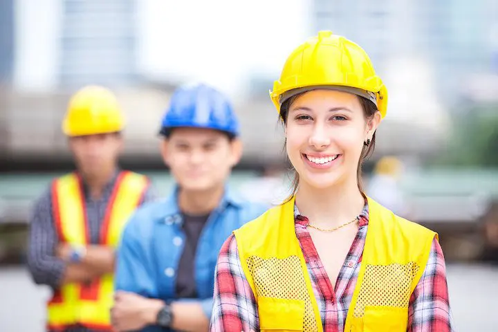 Attracting young people to the construction labor market