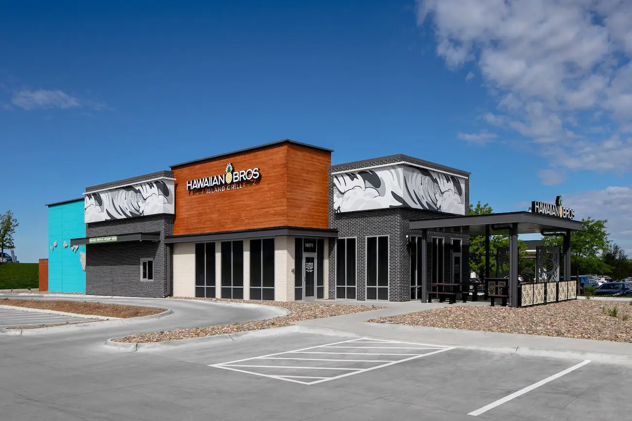 Restaurant exterior combining multiple finishes and textures that highlight Sto Corp&rsquo;s design flexibility and long-term performance.