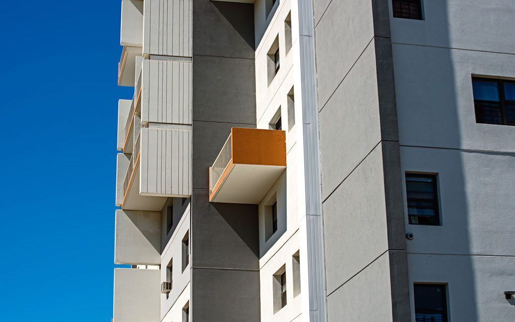 8 Do's and Don'ts of EIFS Painting for a Successful Project