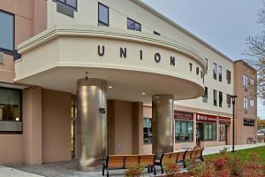 The Benefits of Deep Energy Retrofits: Saving Money and the Environment