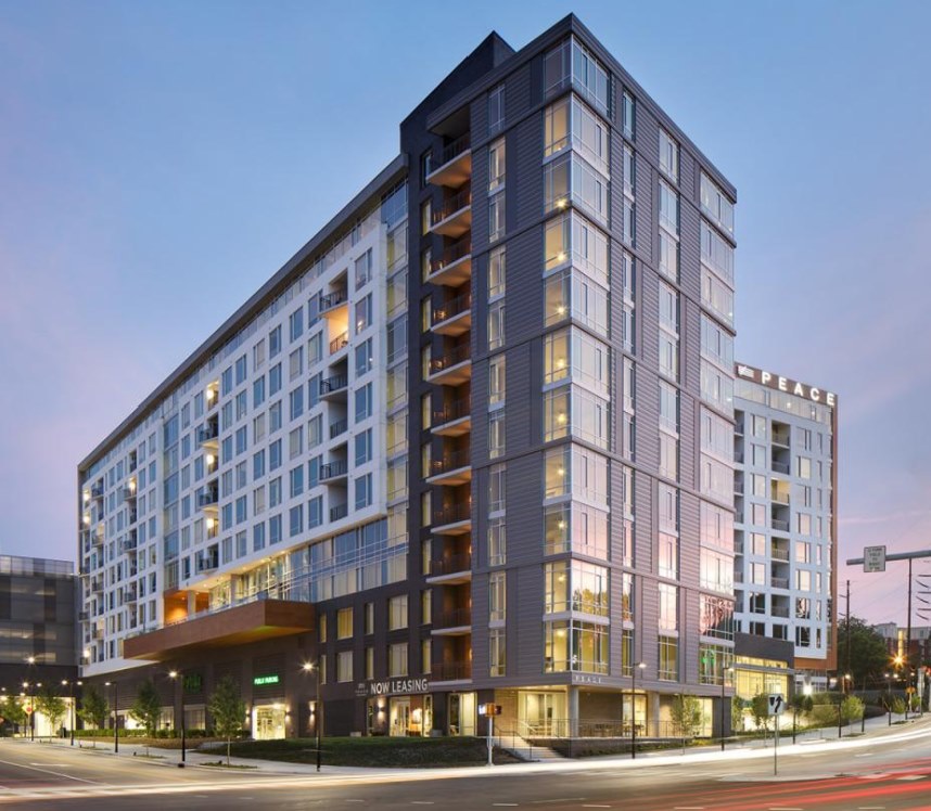 Multi-story apartment building with Lotus-Effect facade finish